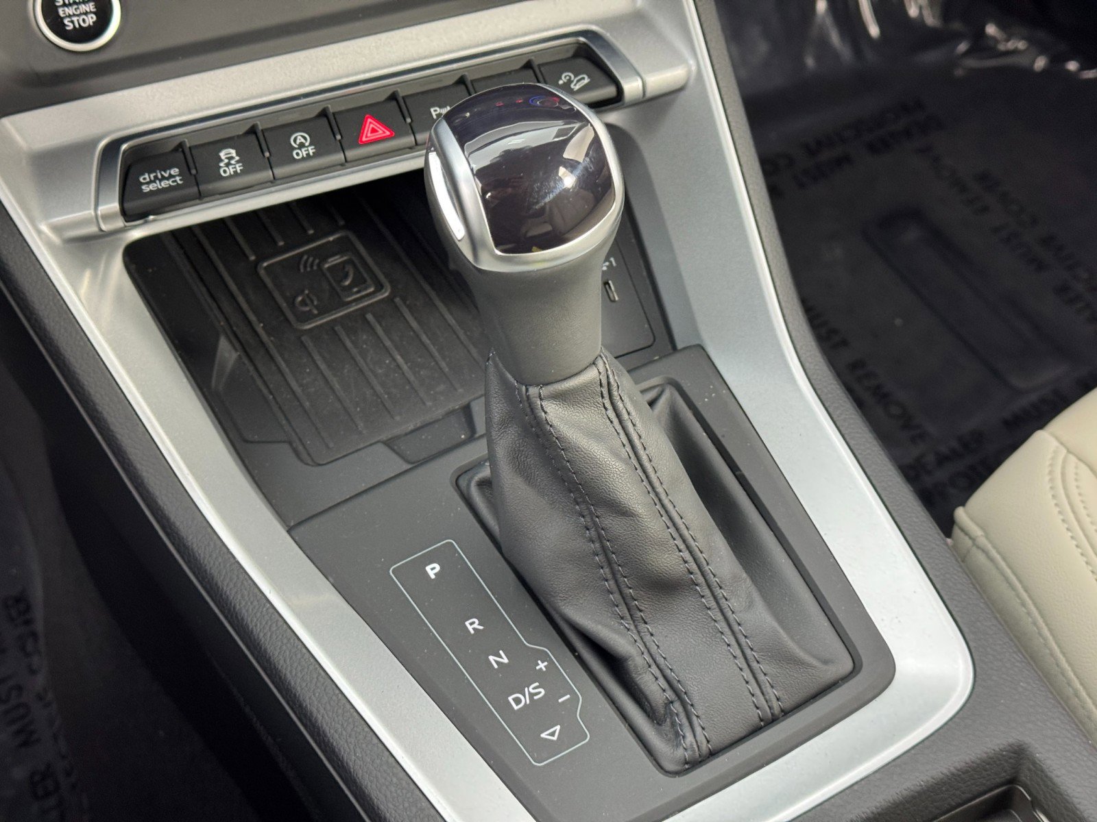 Used 2023 Audi Q3 2.0T Premium Plus image 32