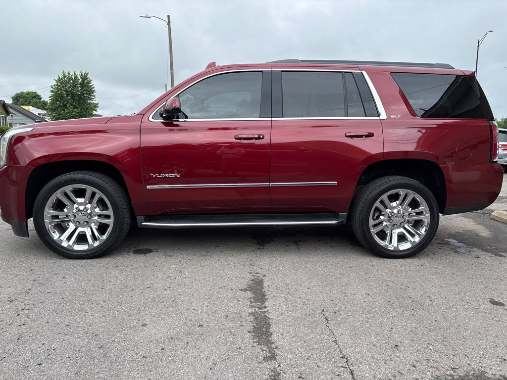 Used 2018 GMC Yukon SLT w/ Premium Edition AWD/4WD image 3