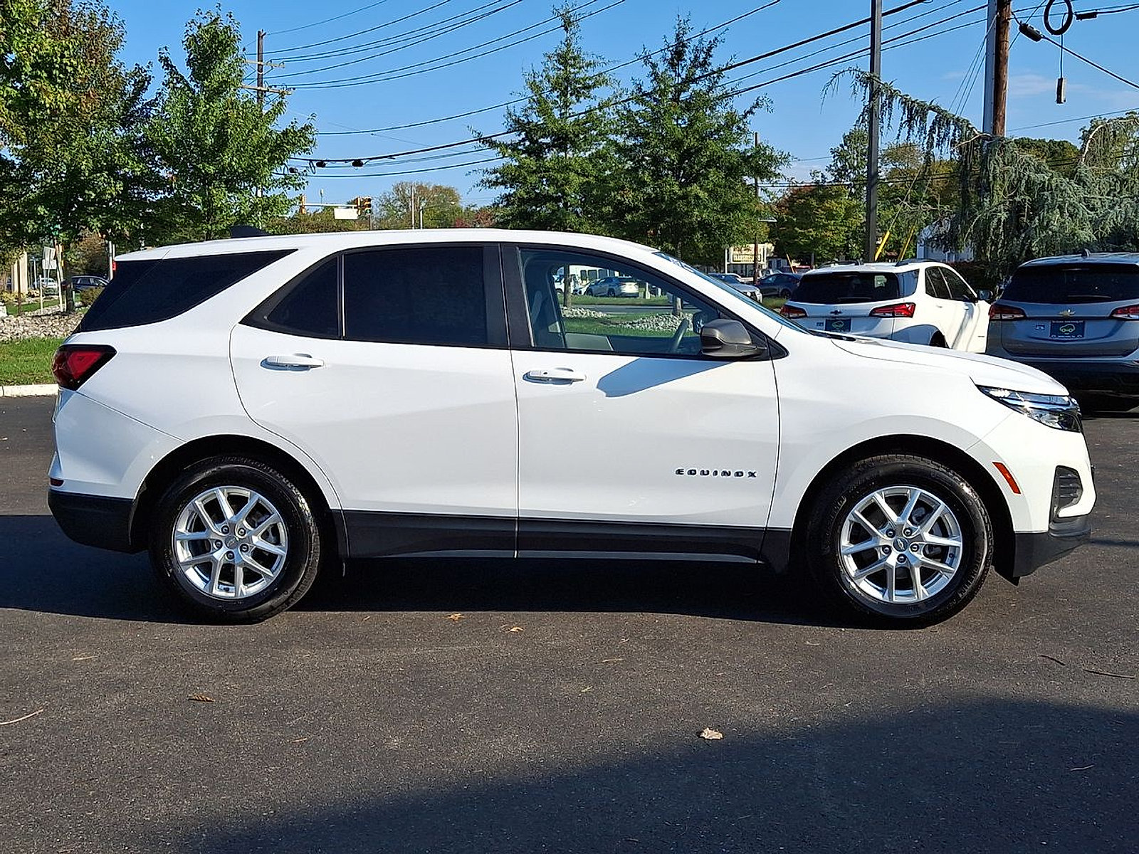 Certified 2024 Chevrolet Equinox LS FWD image 32