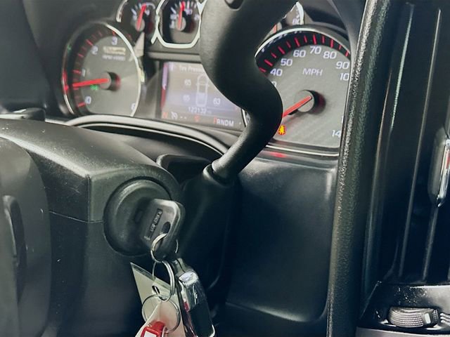 Used 2015 GMC Sierra 2500 SLT w/ All-Terrain HD Package image 16