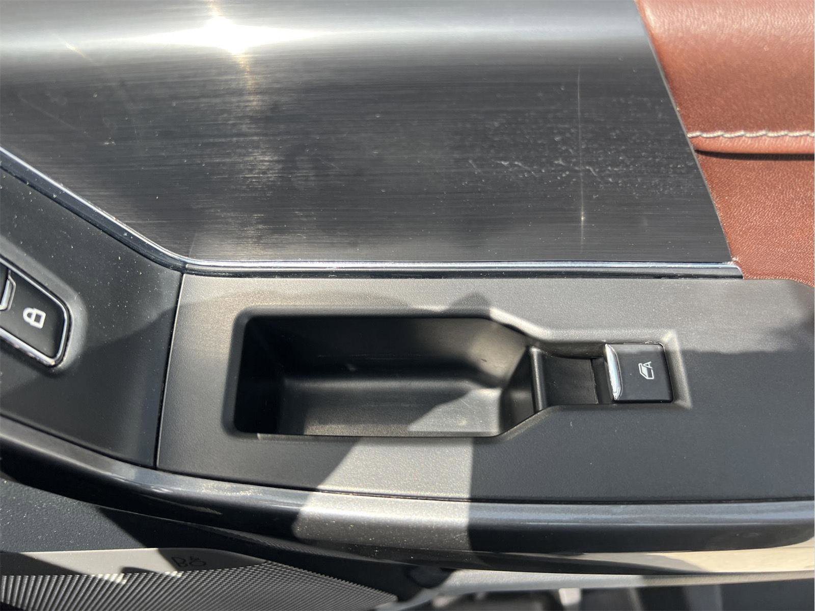 Used 2022 Ford F150 Lariat AWD/4WD image 11