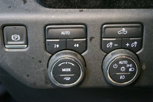 Used 2023 Chevrolet Silverado 1500 RST w/ Convenience Package II AWD/4WD image 18