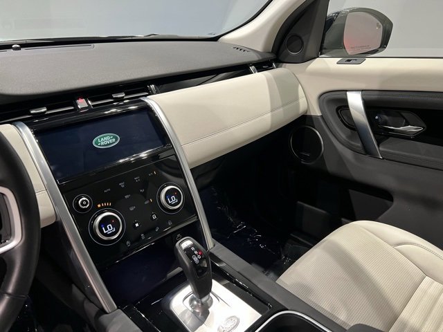 Used 2023 Land Rover Discovery Sport SE image 25