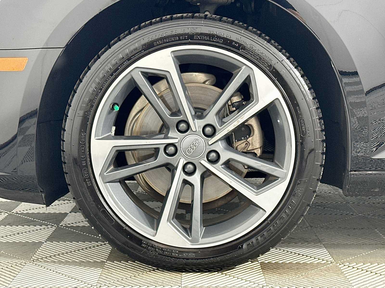Used 2019 Audi A4 2.0T Premium FWD image 29