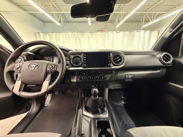 Certified 2023 Toyota Tacoma TRD Off-Road AWD/4WD image 18