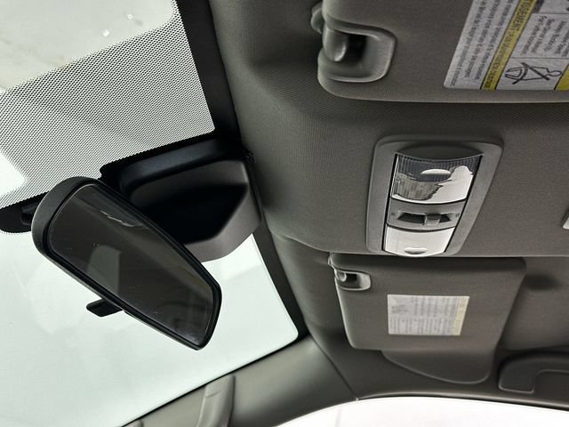 Used 2022 Nissan Frontier SV w/ Technology Package RWD image 19