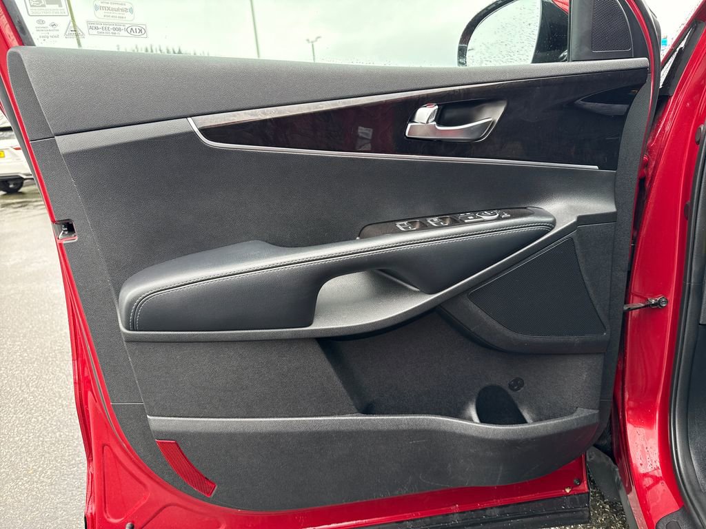 Used 2017 Kia Sorento LX w/ LX Convenience Package image 22