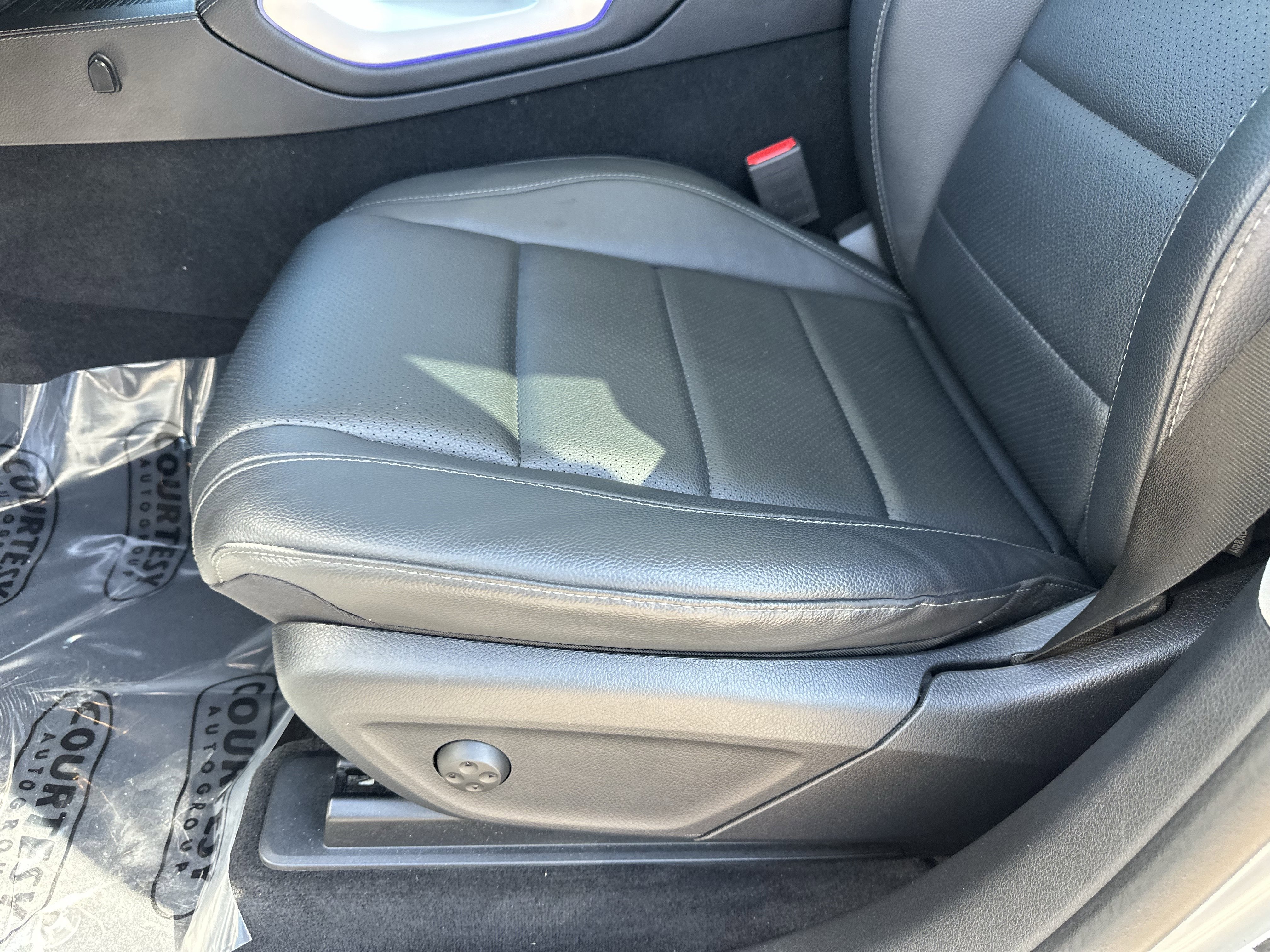Used 2024 Mercedes-Benz GLS 450 4MATIC image 27