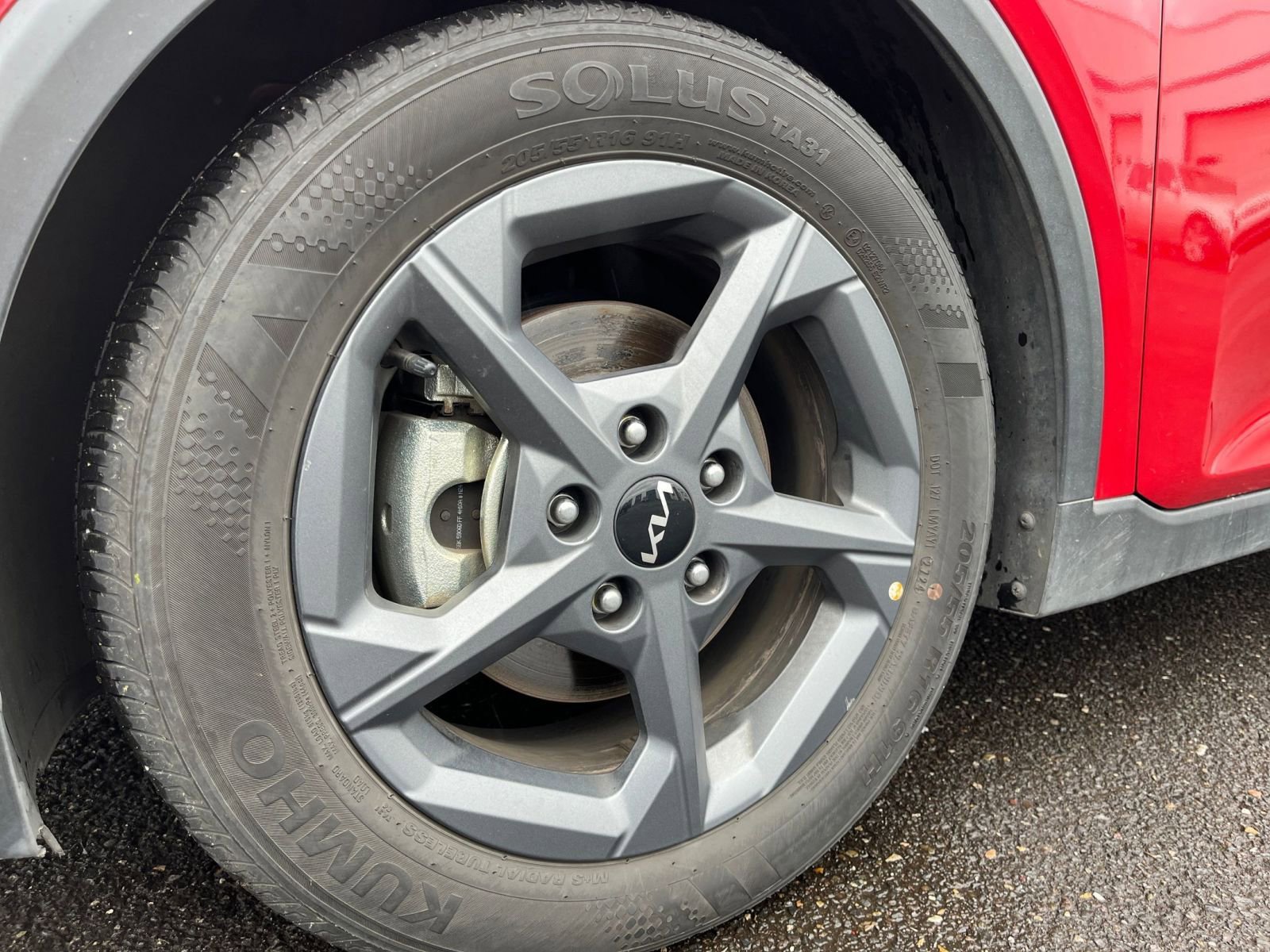 Used 2025 Kia K4 LXS image 29