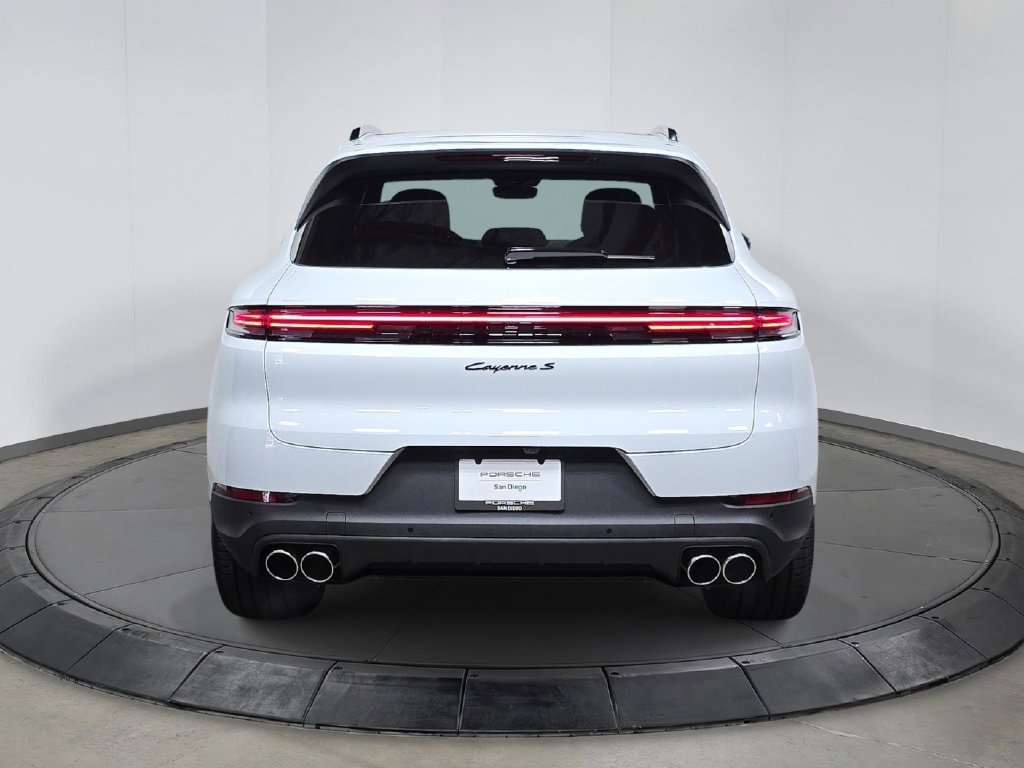 Certified 2026 Porsche Cayenne S AWD/4WD image 6