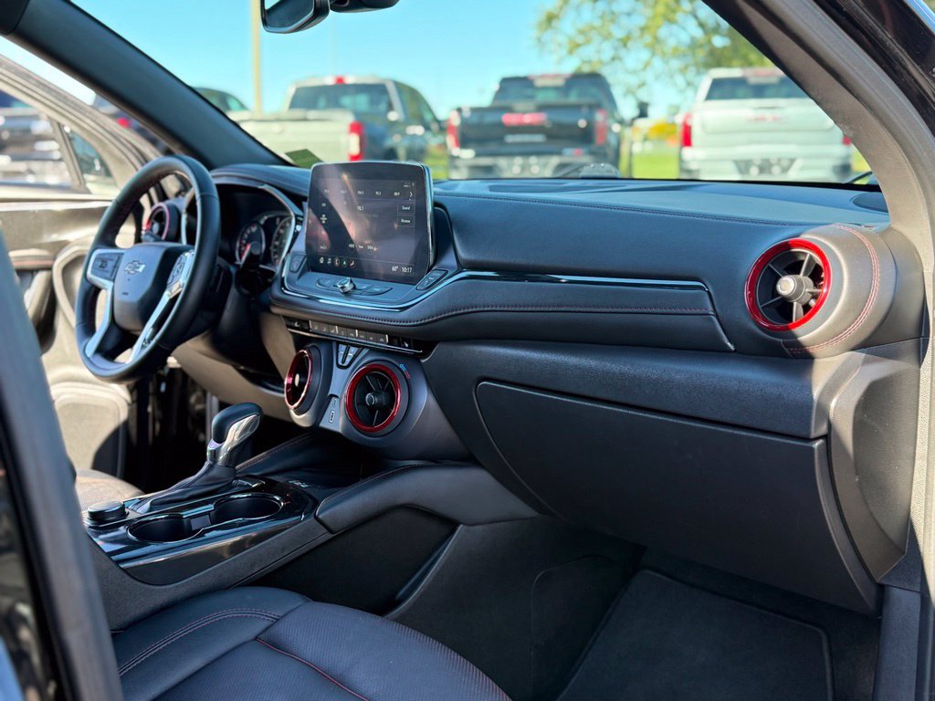 Used 2025 Chevrolet Blazer RS FWD image 13