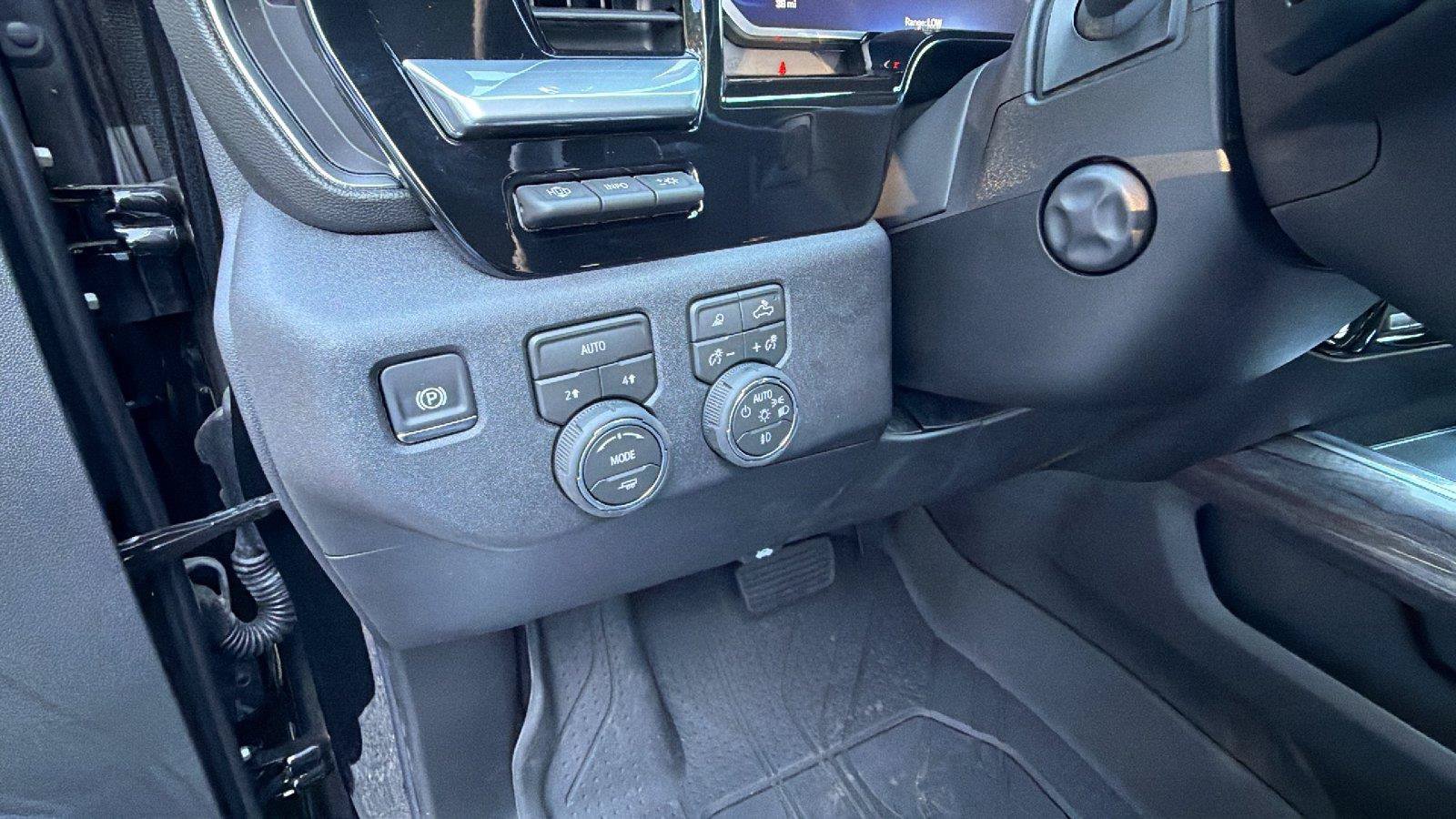 New 2026 Chevrolet Silverado 1500 LTZ w/ LTZ Premium Package AWD/4WD image 21