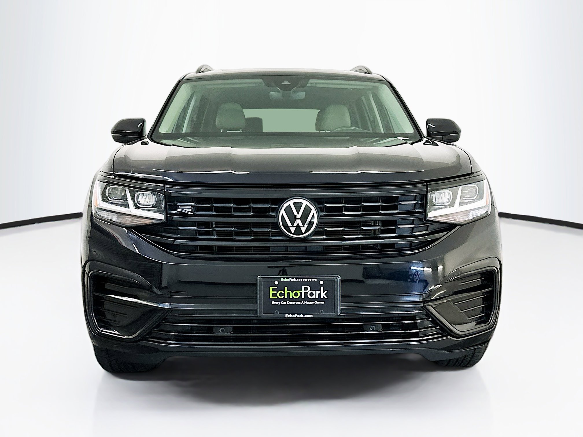Used 2023 Volkswagen Atlas SEL R-Line image 2