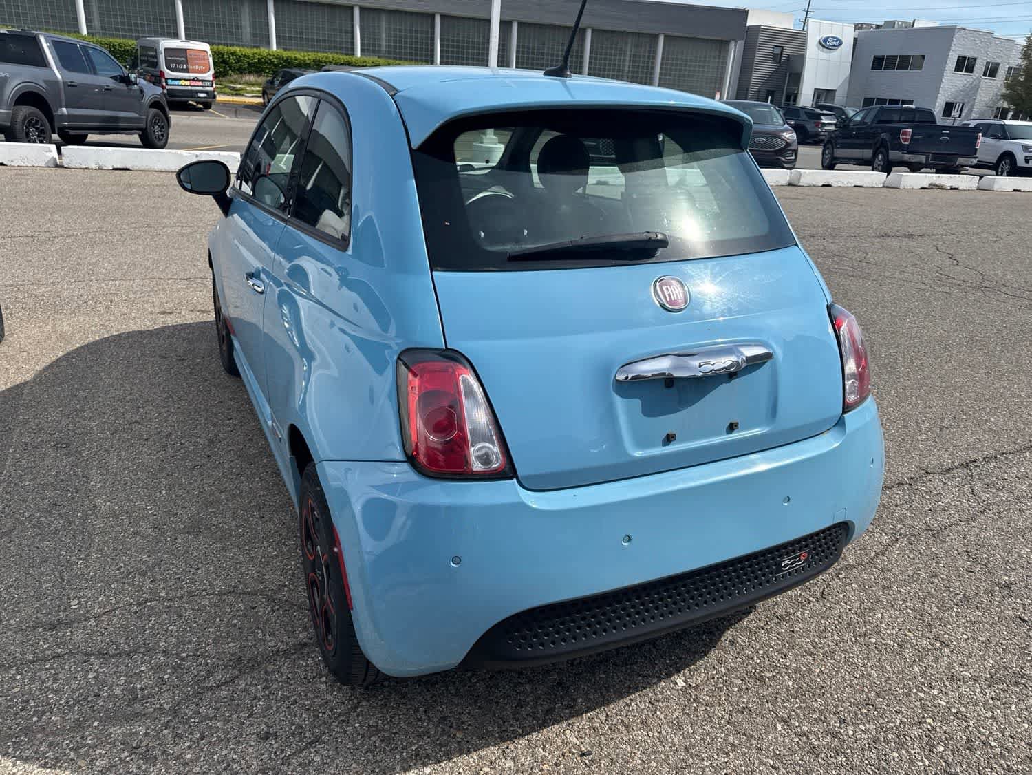 Used 2015 FIAT 500 e w/ Esport Package FWD image 25