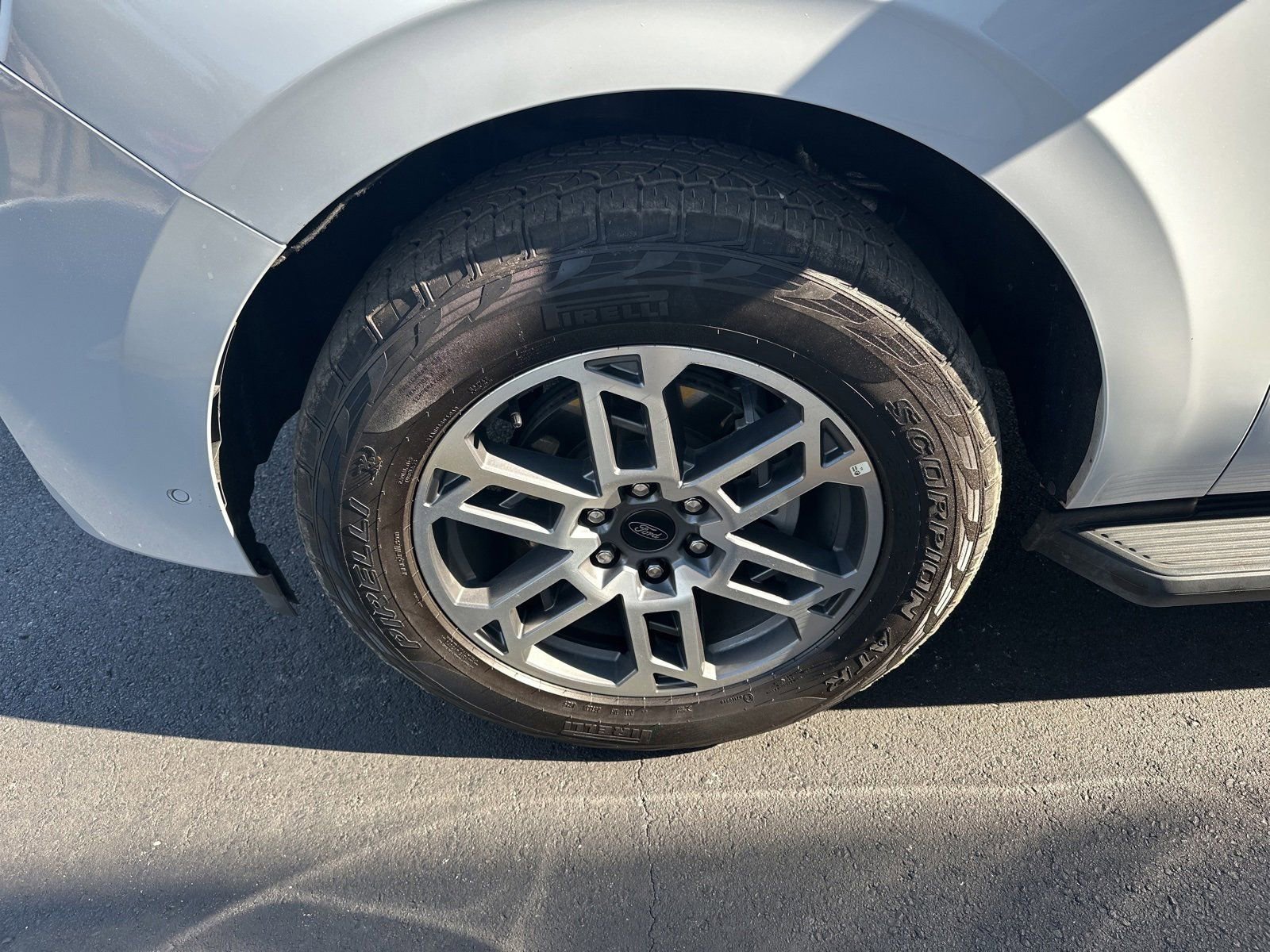 Used 2025 Ford Expedition Active image 10