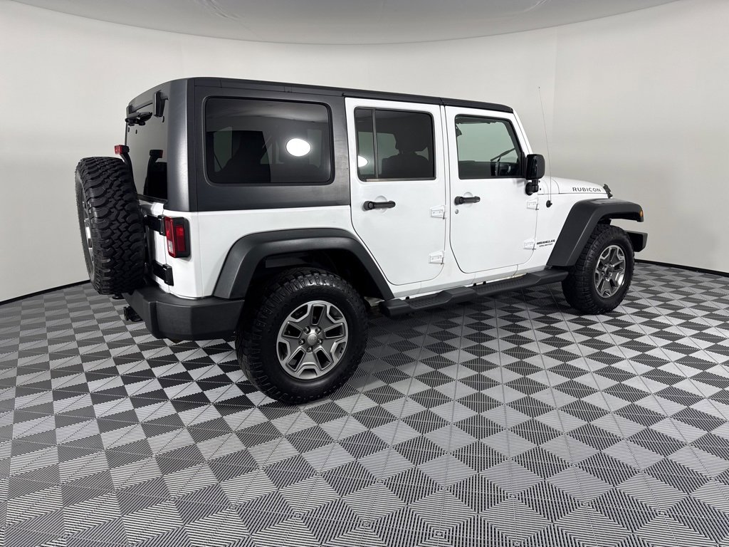 Used 2014 Jeep Wrangler Unlimited Rubicon w/ Max Tow Package image 7