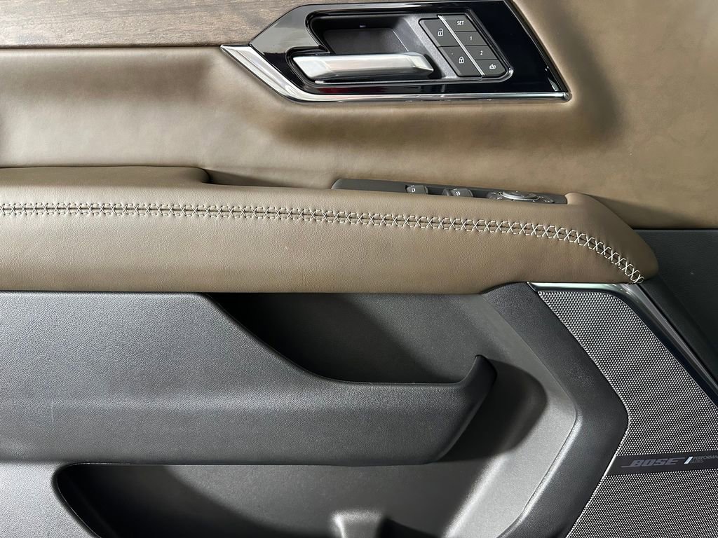 Used 2025 GMC Yukon XL Denali Ultimate image 23