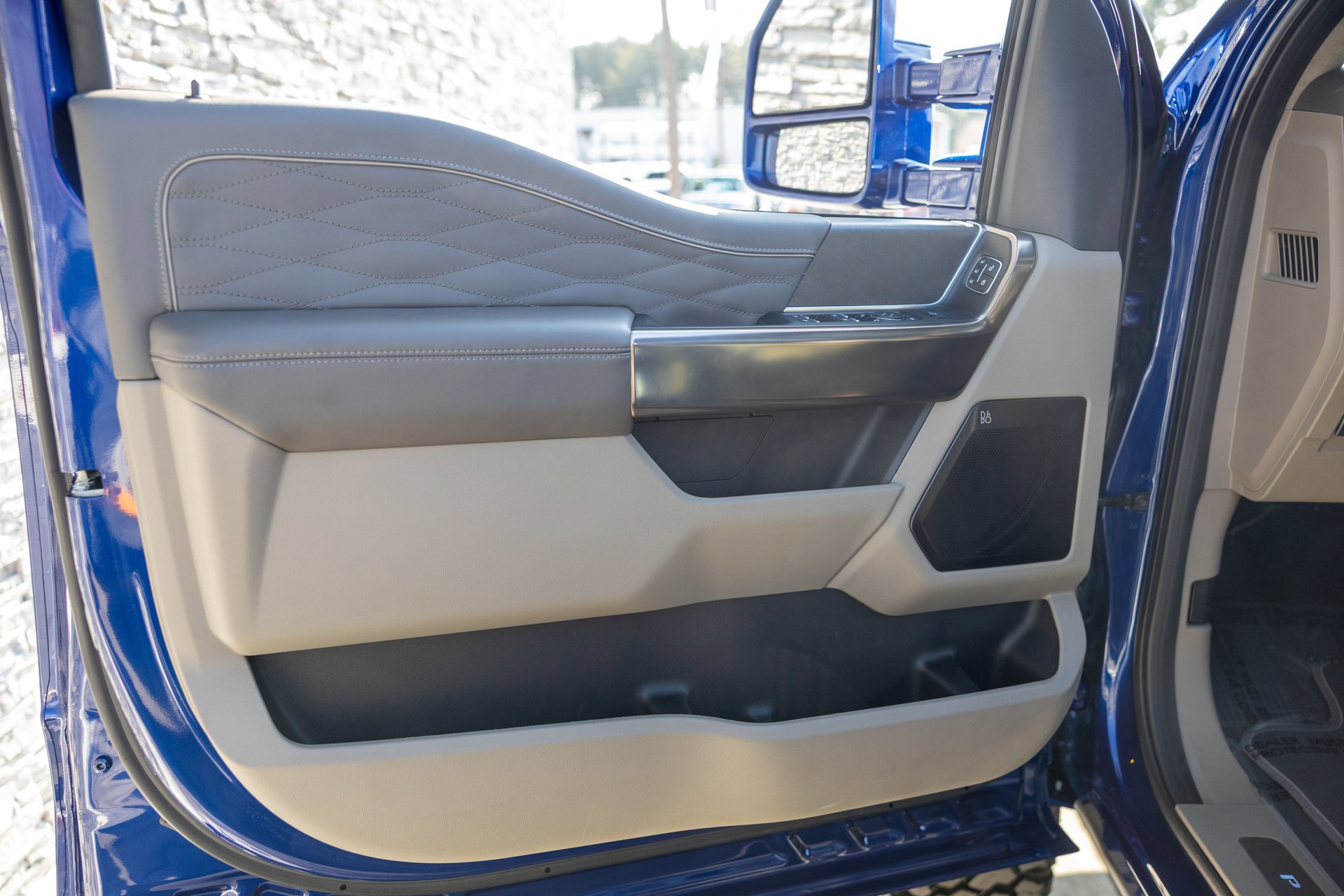 Used 2026 Ford F450 Platinum w/ Platinum Plus Package image 36