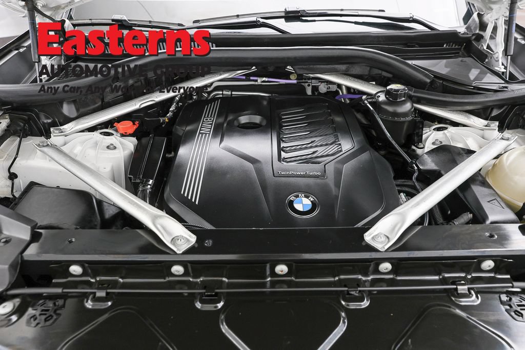 Used 2023 BMW X5 xDrive40i w/ M Sport Package AWD/4WD image 7