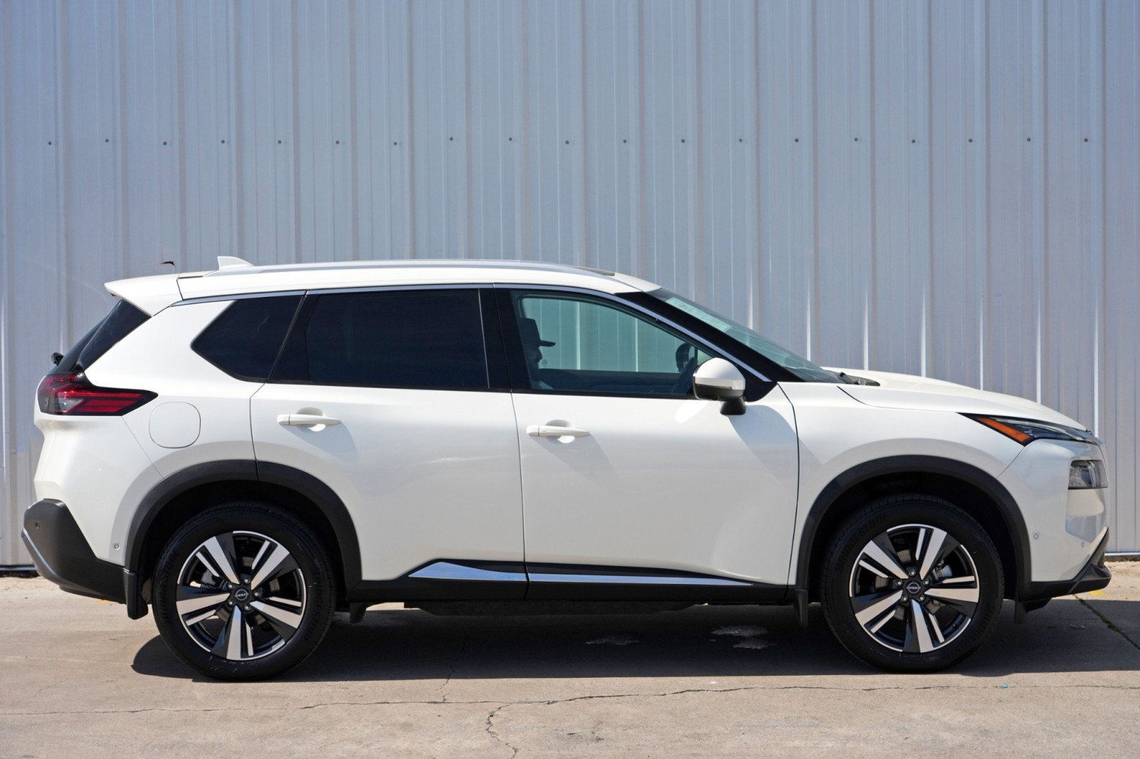 Used 2023 Nissan Rogue SL w/ SL Premium Package AWD/4WD image 50