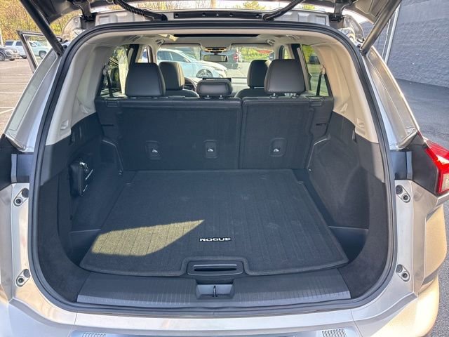 Used 2024 Nissan Rogue Platinum w/ Platinum Premium Package image 17