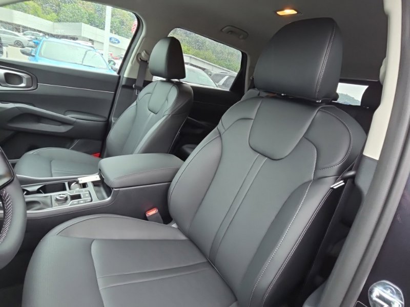 New 2026 Kia Sorento S AWD/4WD image 25