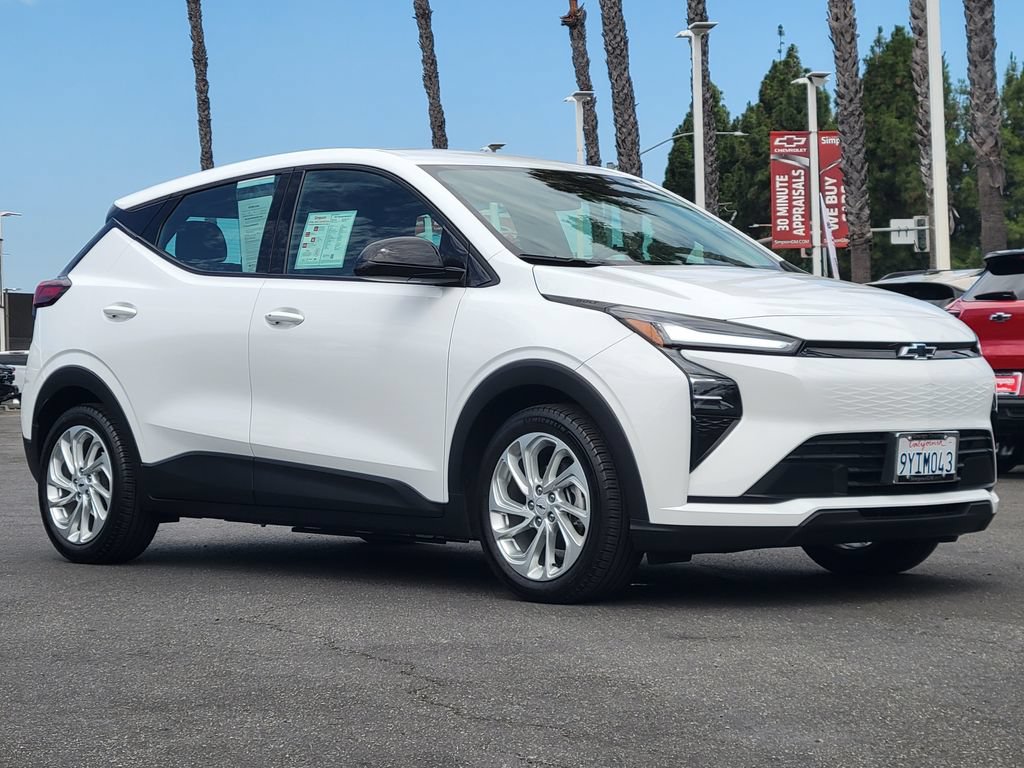 Used 2027 Chevrolet Bolt LT w/ Comfort Package FWD image 28