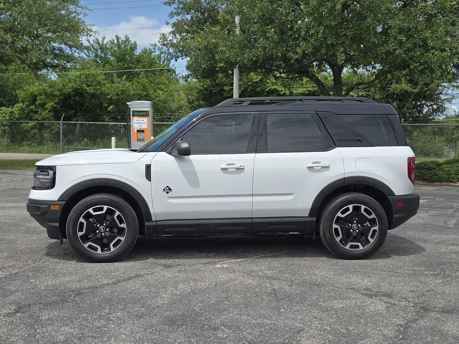 Used 2024 Ford Bronco Sport Outer Banks w/ Tech Package AWD/4WD image 4