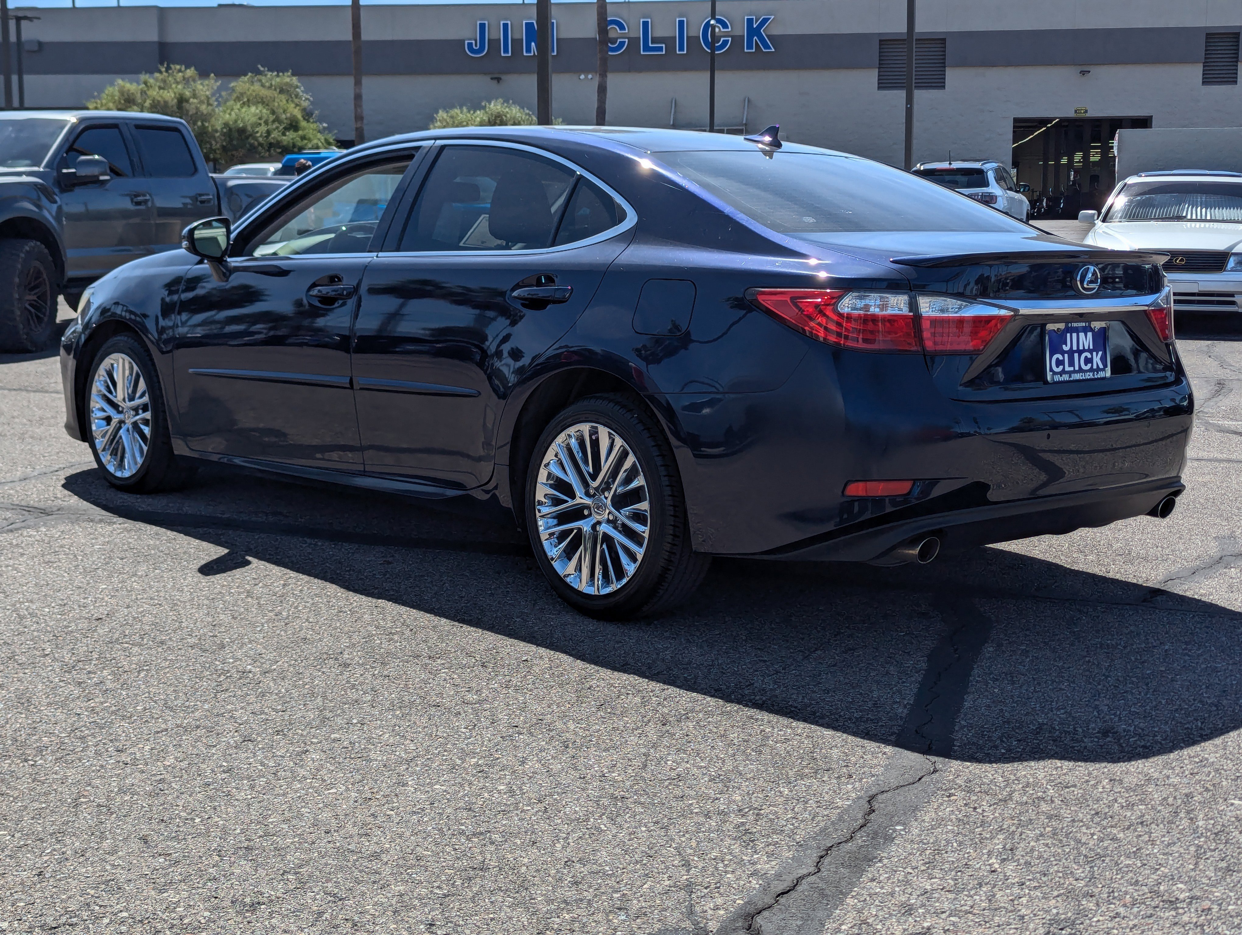 Used 2013 Lexus ES 350 w/ Luxury Pkg image 4