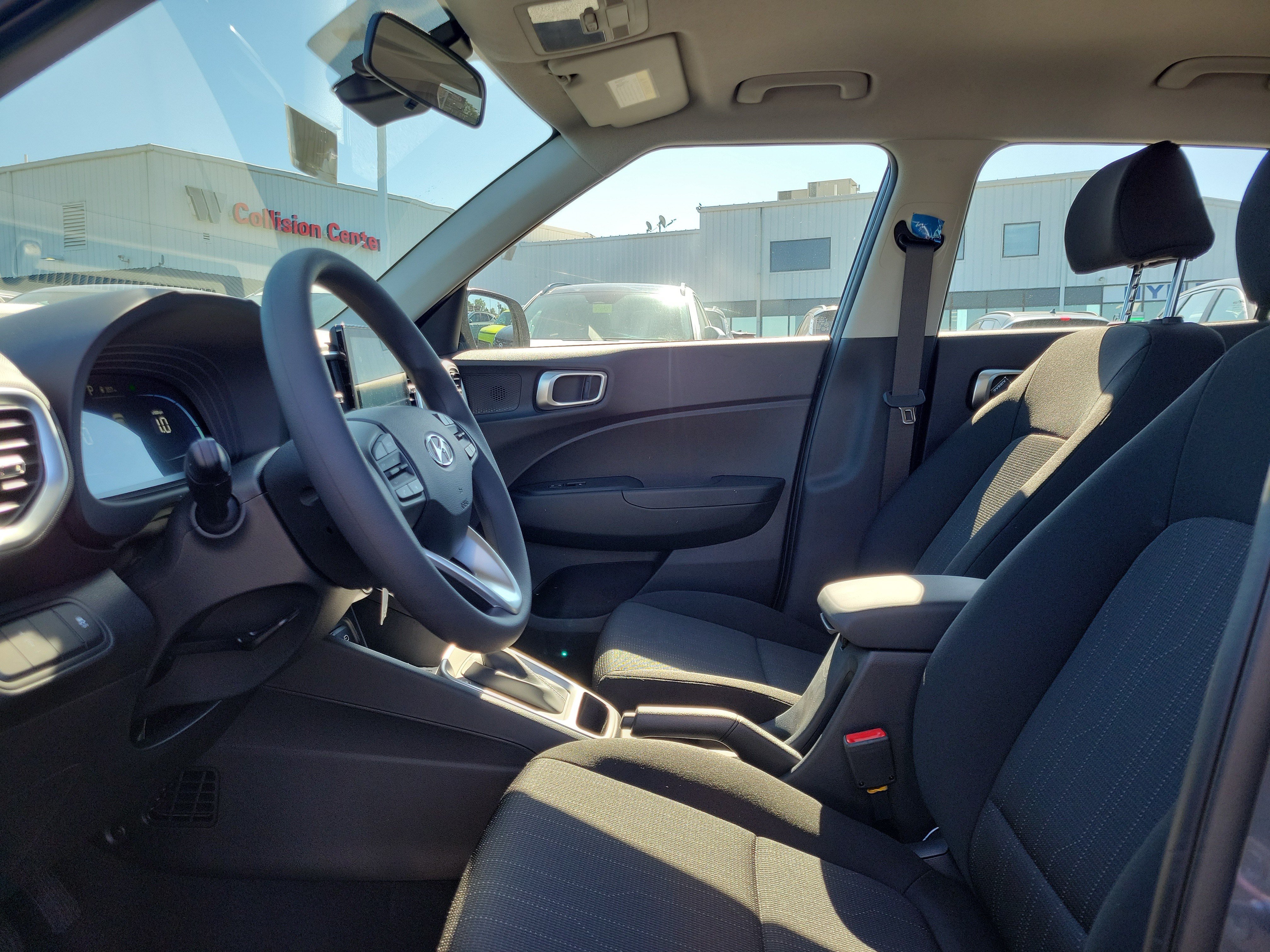 New 2026 Hyundai Venue SE FWD image 14