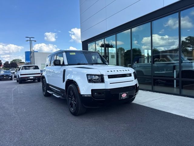 Used 2022 Land Rover Defender 110 X-Dynamic SE AWD/4WD image 1