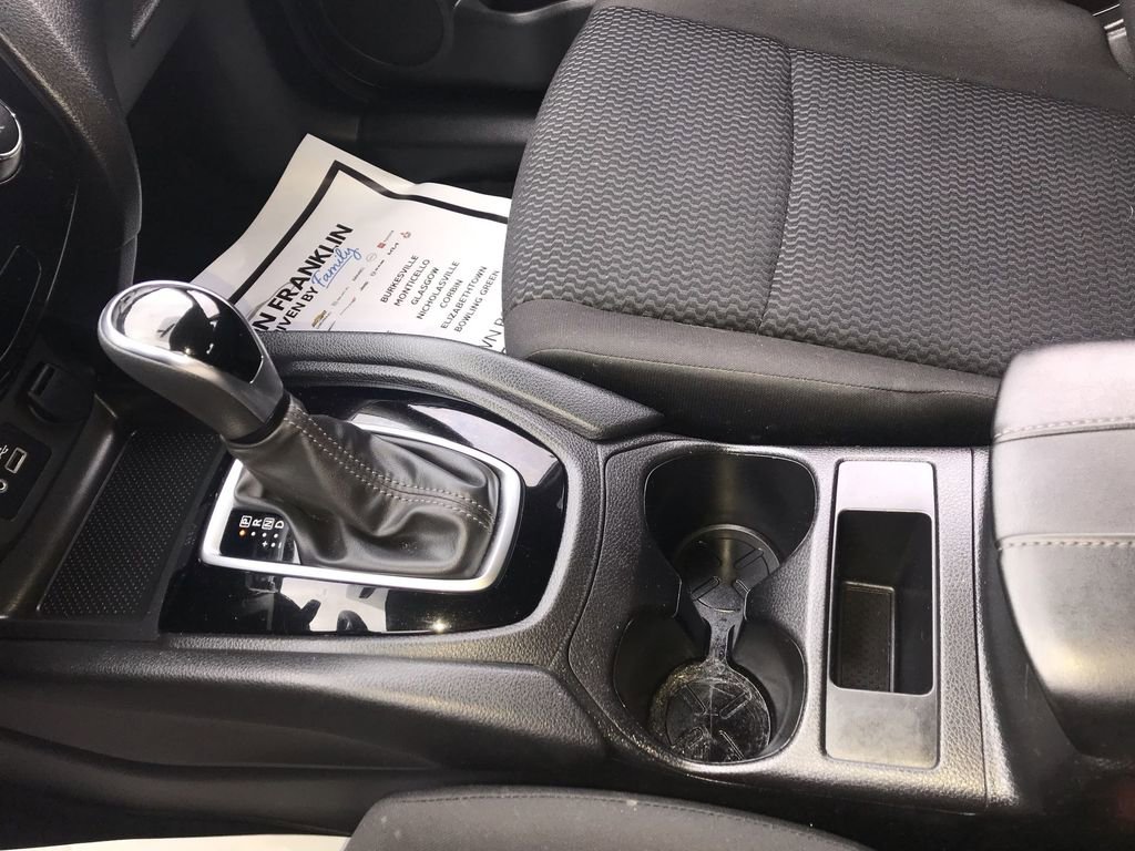 Used 2019 Nissan Rogue Sport S image 20