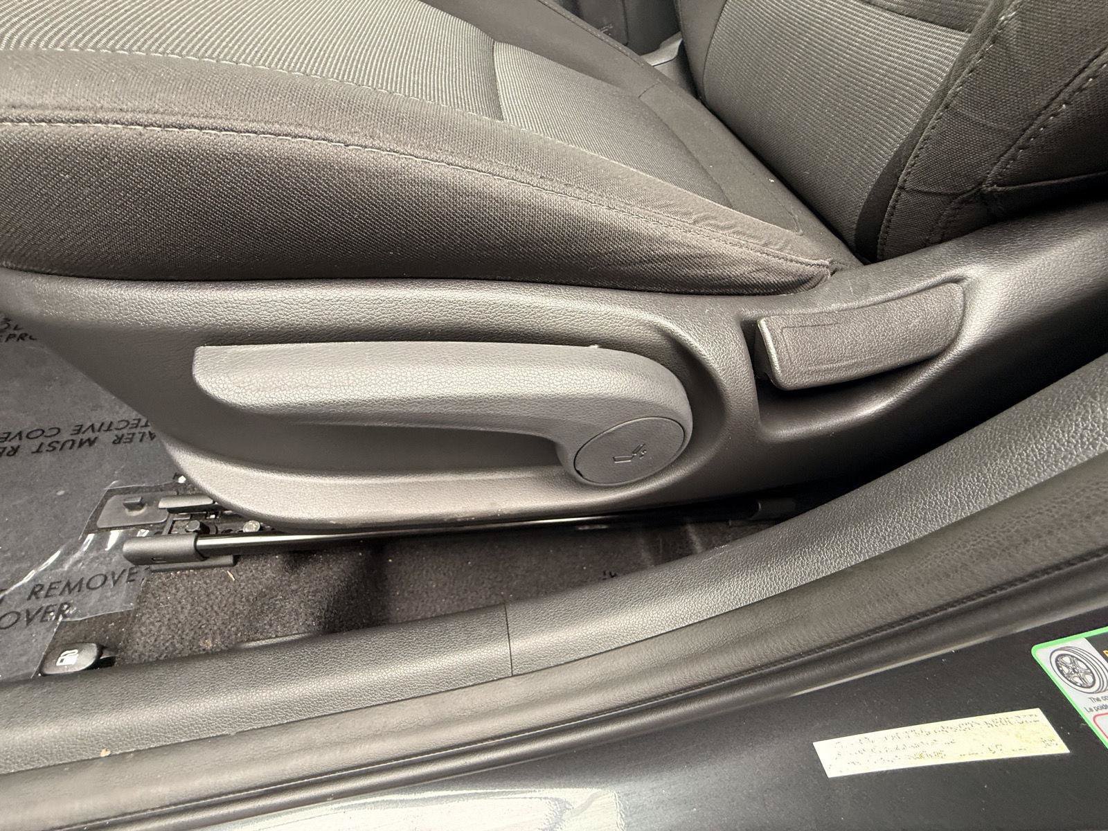 Used 2022 Hyundai Kona SEL AWD/4WD image 15