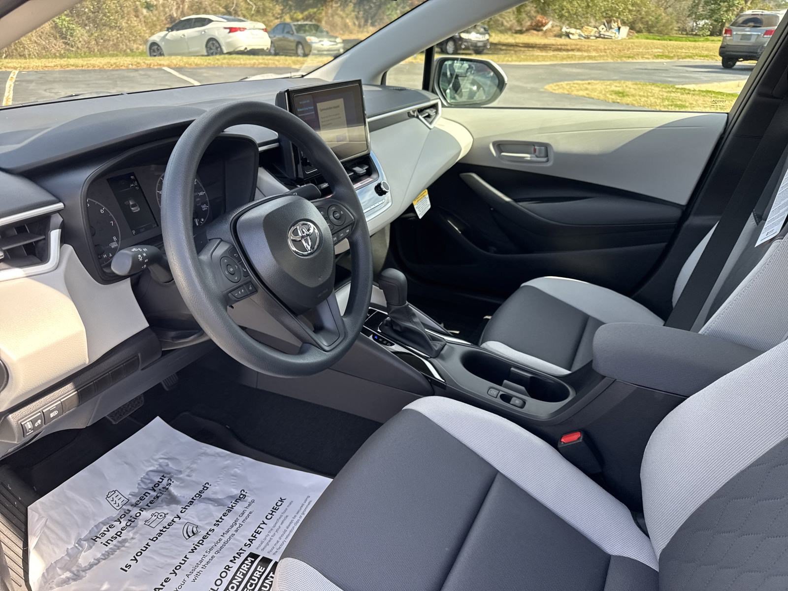New 2025 Toyota Corolla LE FWD image 15