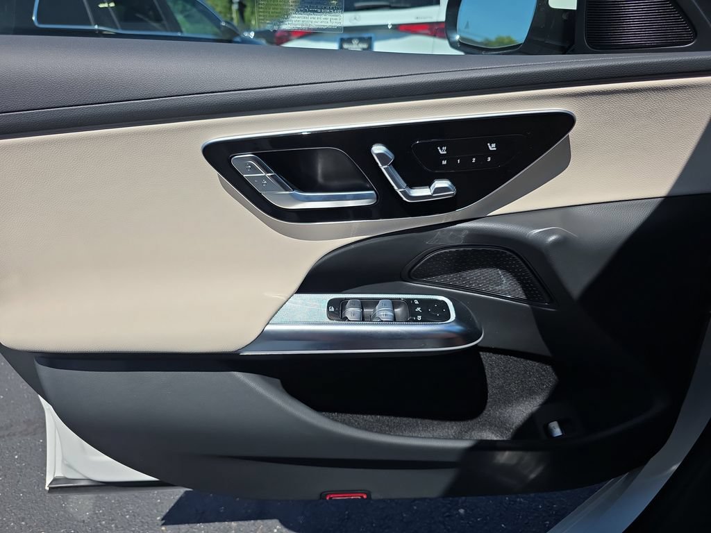 New 2026 Mercedes-Benz E 450 4MATIC Sedan image 18
