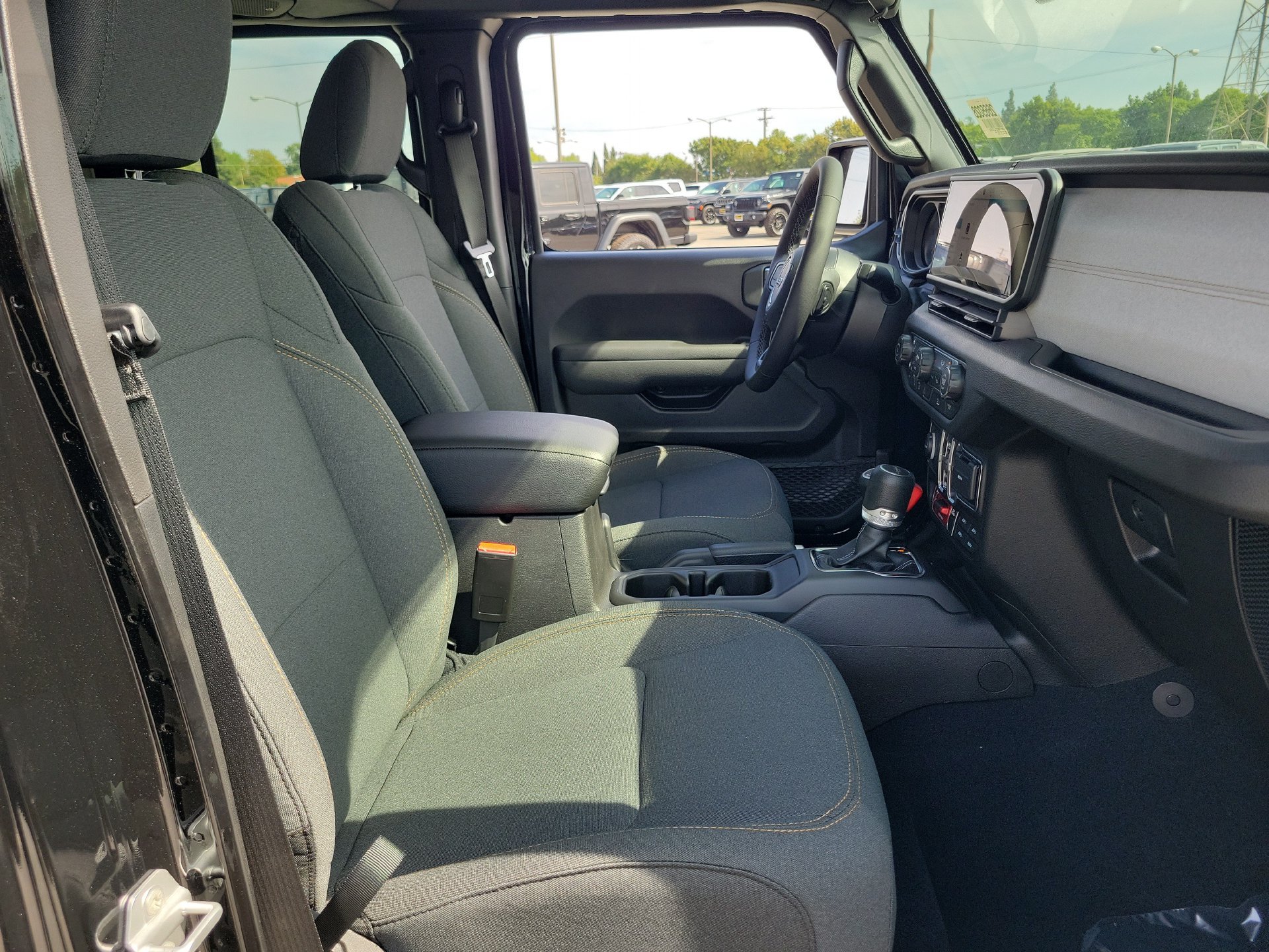 New 2026 Jeep Gladiator Sport AWD/4WD image 15