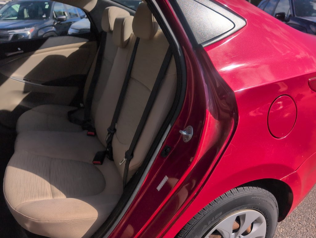 Used 2016 Hyundai Accent SE FWD image 27