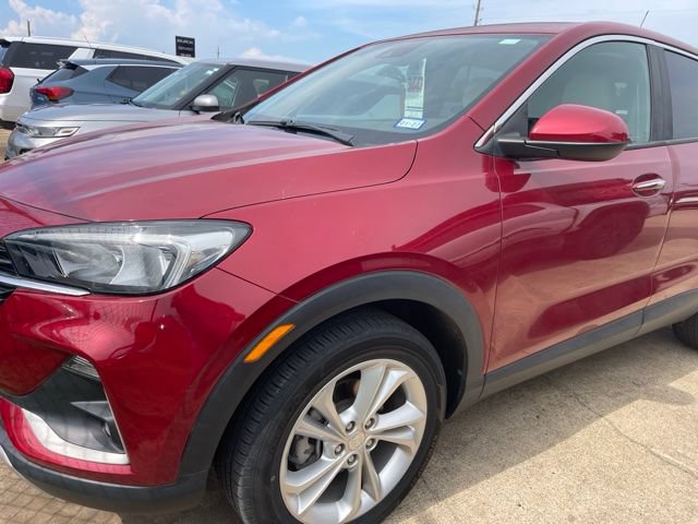 Used 2020 Buick Encore GX Preferred w/ Cold Weather Comfort Package FWD image 2