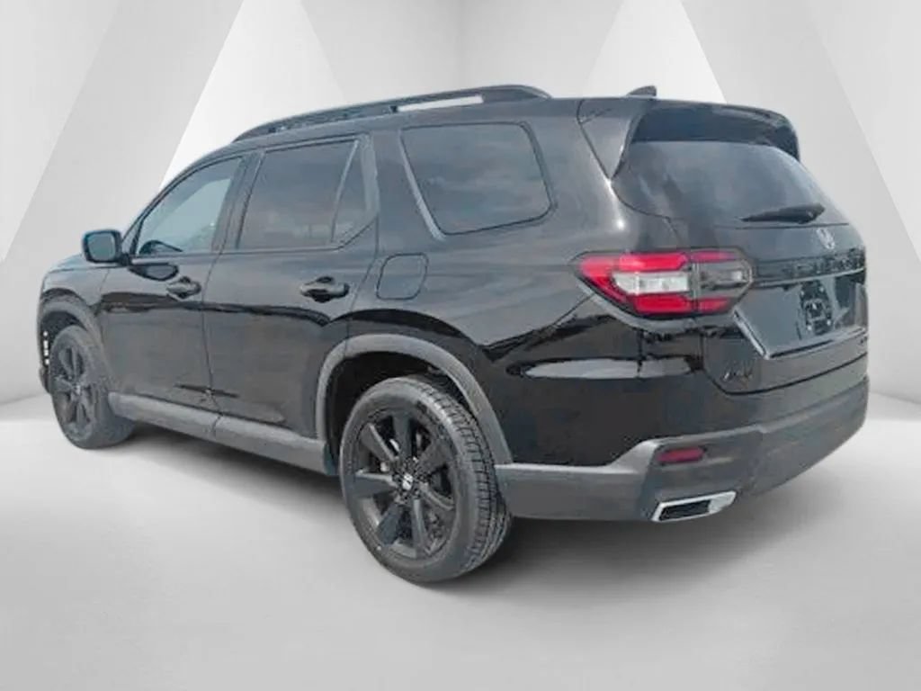 Used 2025 Honda Pilot Black Edition image 5