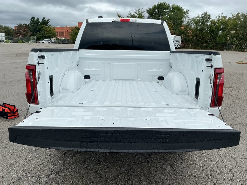 New 2026 Ford F150 XLT w/ FX4 Off-Road Package AWD/4WD image 9