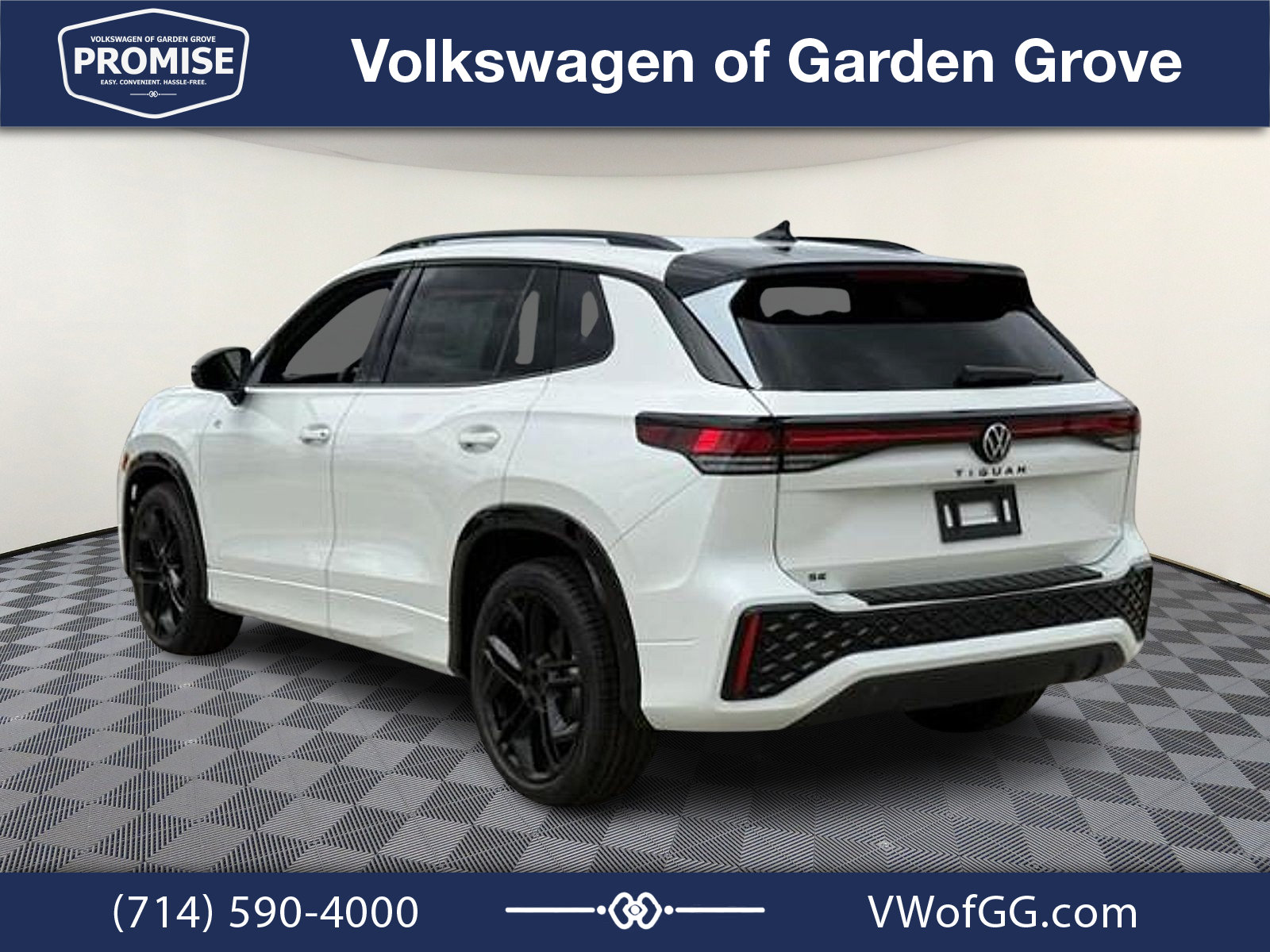 New 2026 Volkswagen Tiguan SE R-Line FWD image 5