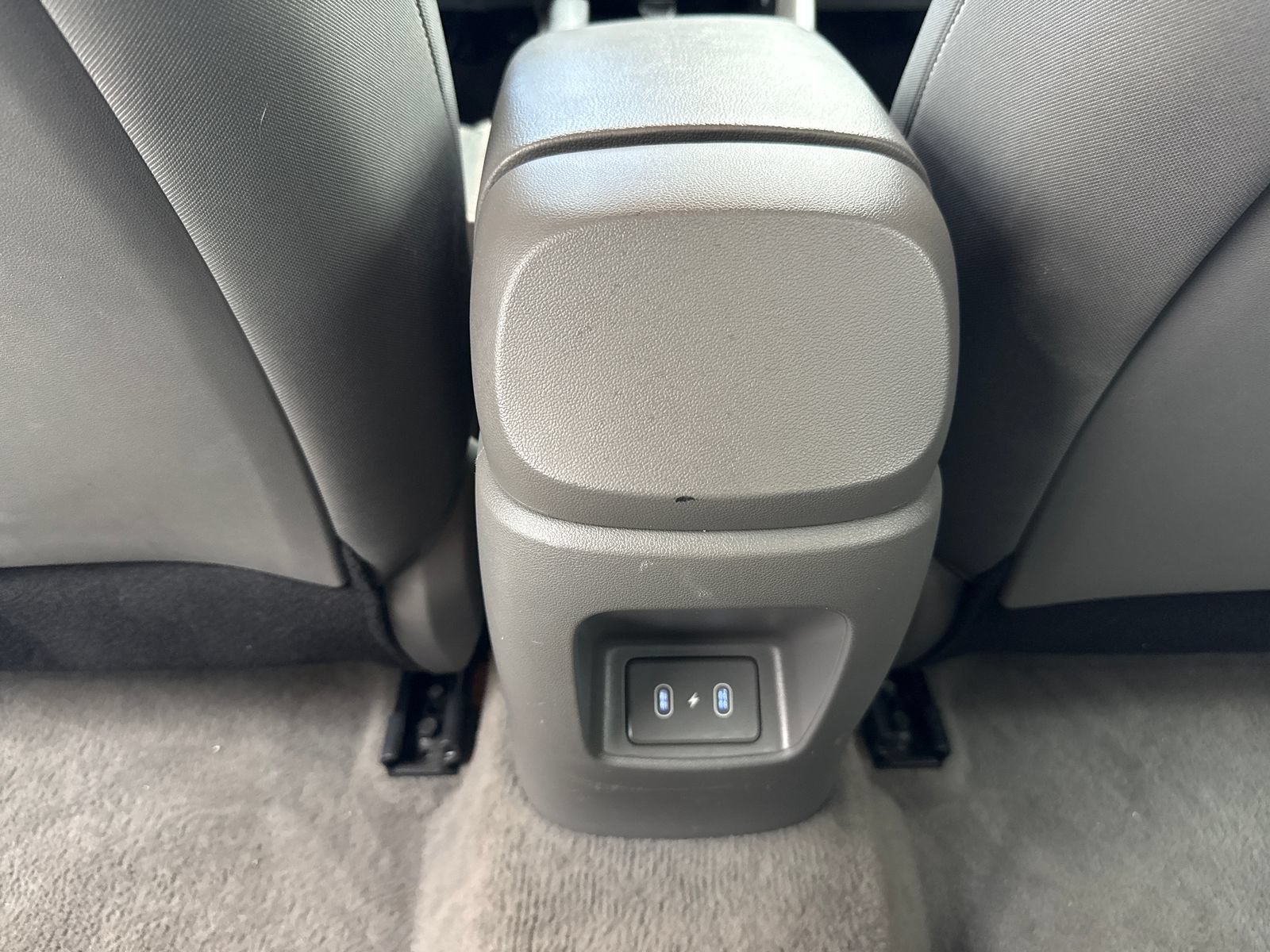 Used 2024 Hyundai Elantra SEL FWD image 38