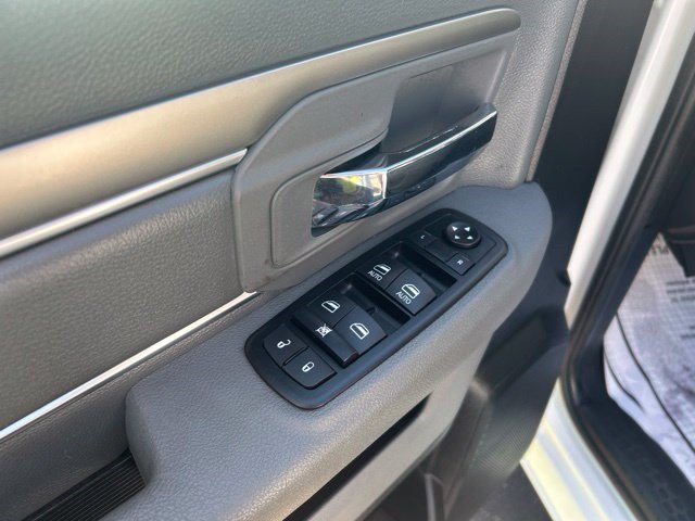 Used 2019 RAM 1500 Warlock AWD/4WD image 12