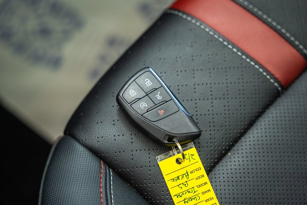 Used 2024 Chevrolet Traverse RS FWD image 54