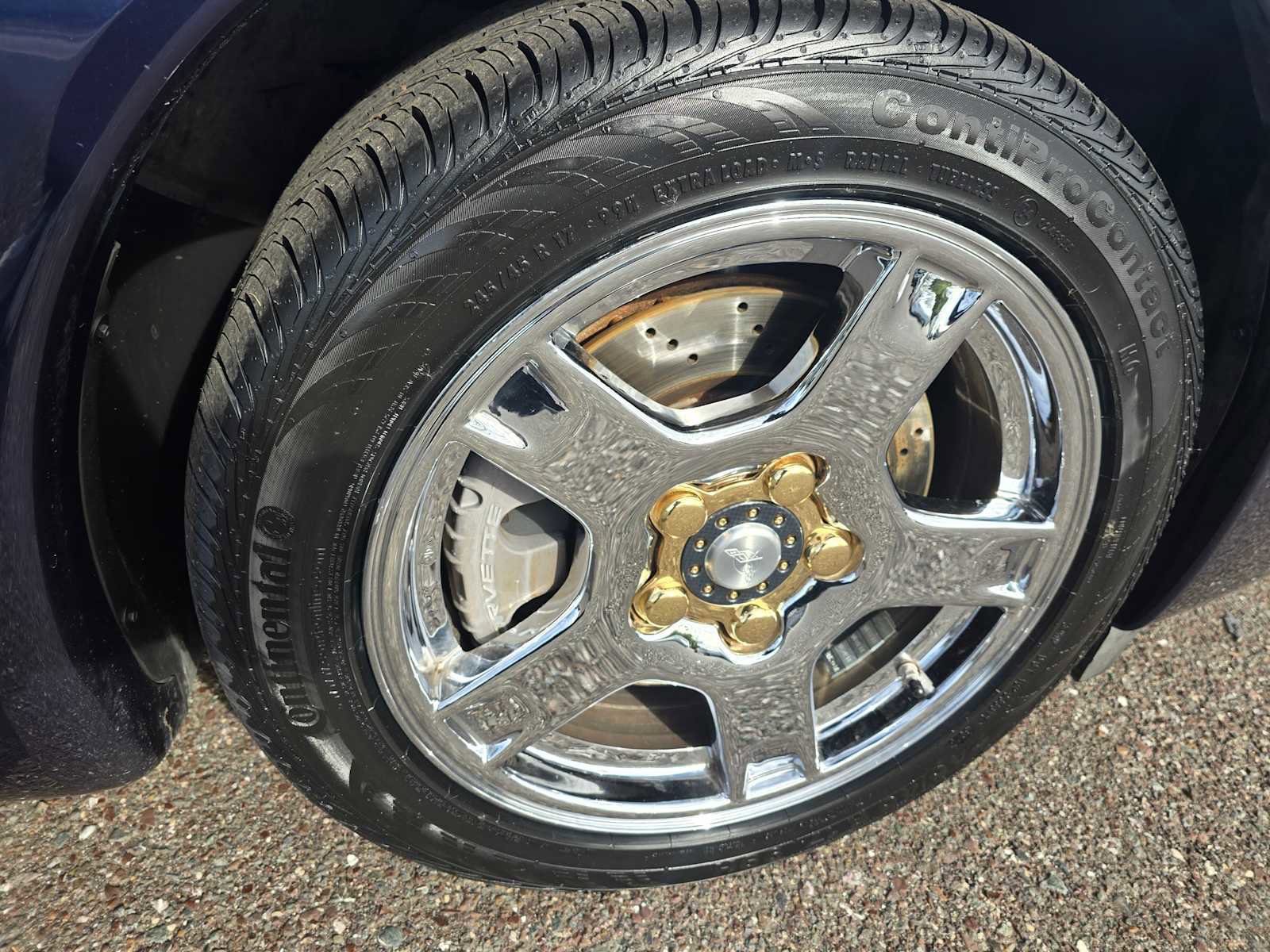 Used 1999 Chevrolet Corvette Coupe w/ Memory Pkg image 9