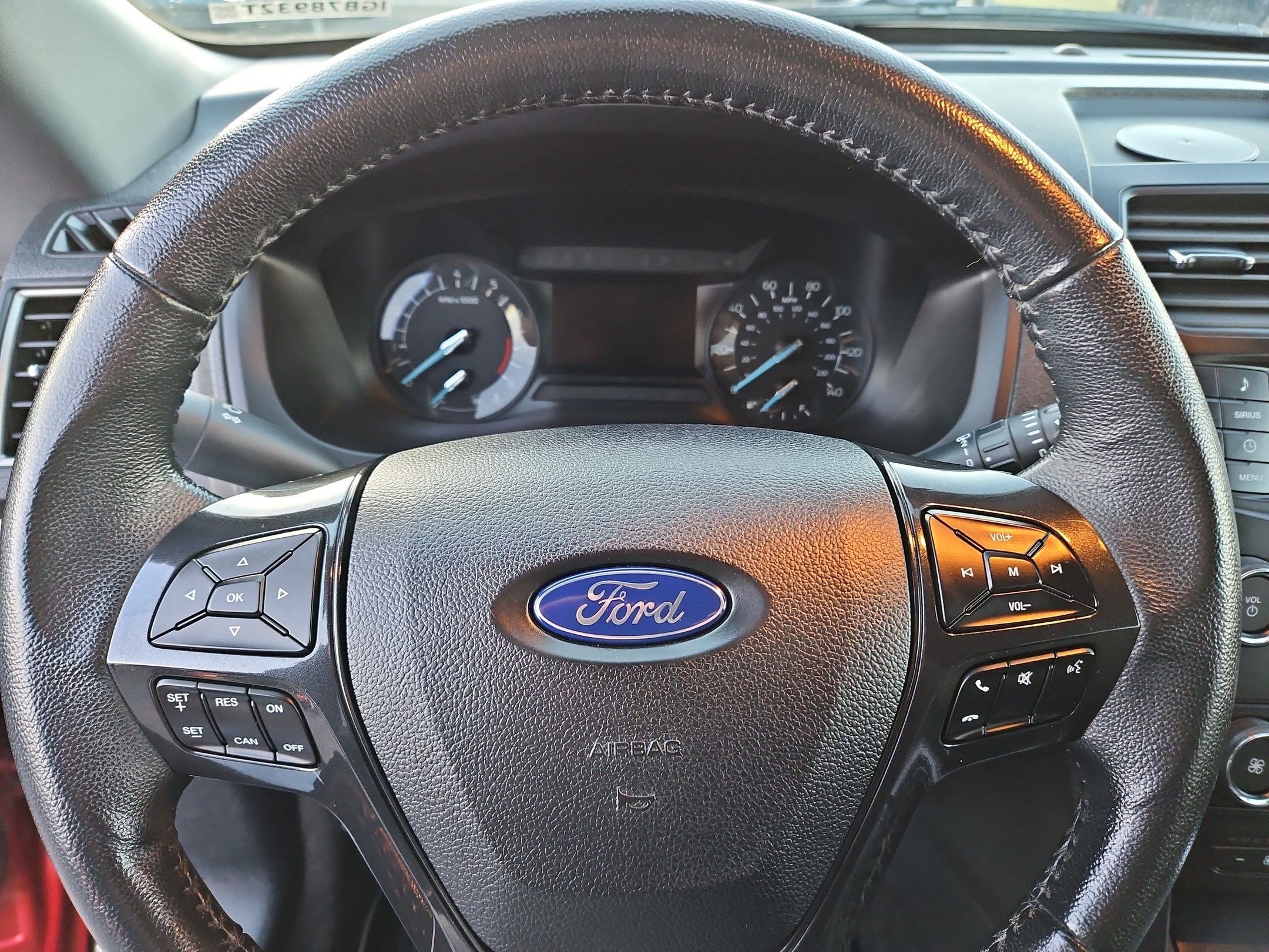 Used 2018 Ford Explorer XLT AWD/4WD image 22