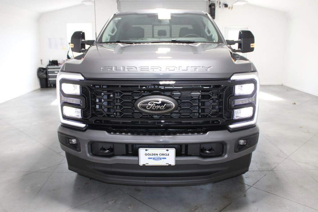 New 2026 Ford F250 Lariat w/ Black Appearance Package image 58
