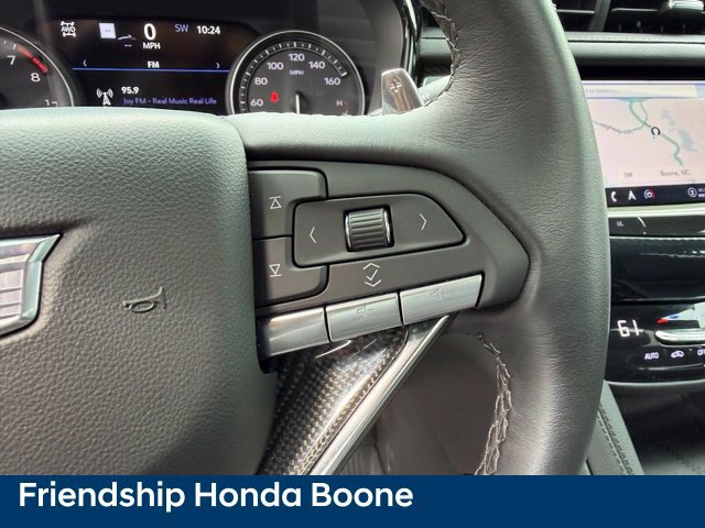 Used 2024 Cadillac XT6 Sport w/ Technology Package AWD/4WD image 24