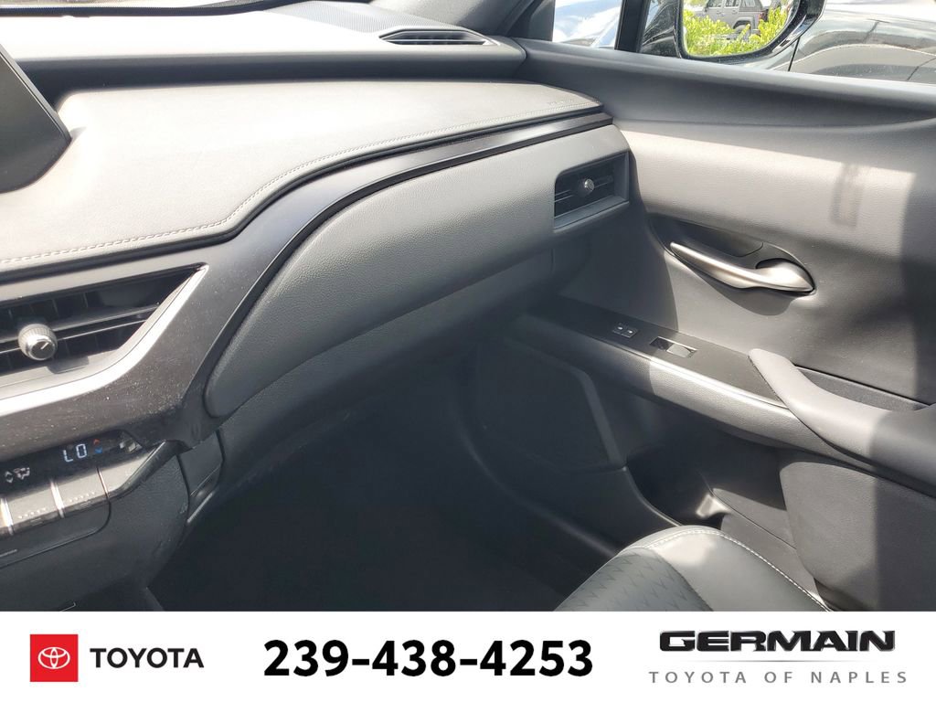Used 2022 Lexus UX 200 200 Base w/ Accessory Package (Z2) image 35