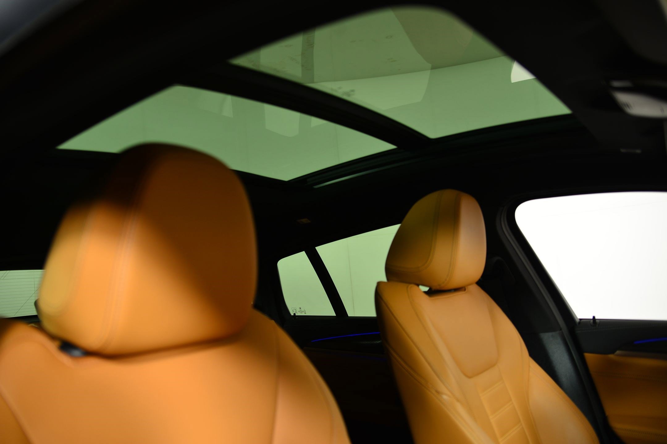 Used 2024 BMW X4 xDrive30i w/ Premium Package image 12